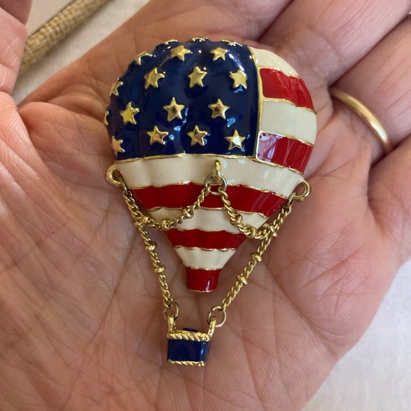 Air Balloon Patriotic Pin Pendant Brooch Red White Blue Stars Stripes Flag - Picture 2 of 10
